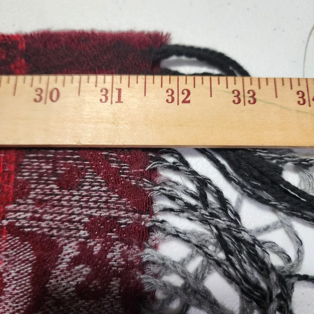 Cejon Scarf Made in Italy Red Grey Paisley Jacquard Fringed Acrylic Wrap